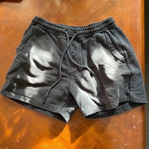 urban outfitters black volley shorts
